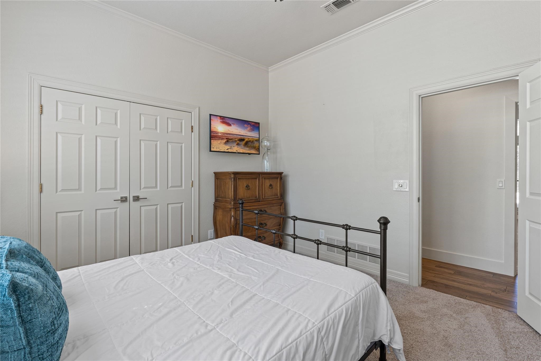 819 Hills Creek Drive Mckinney TX 75072