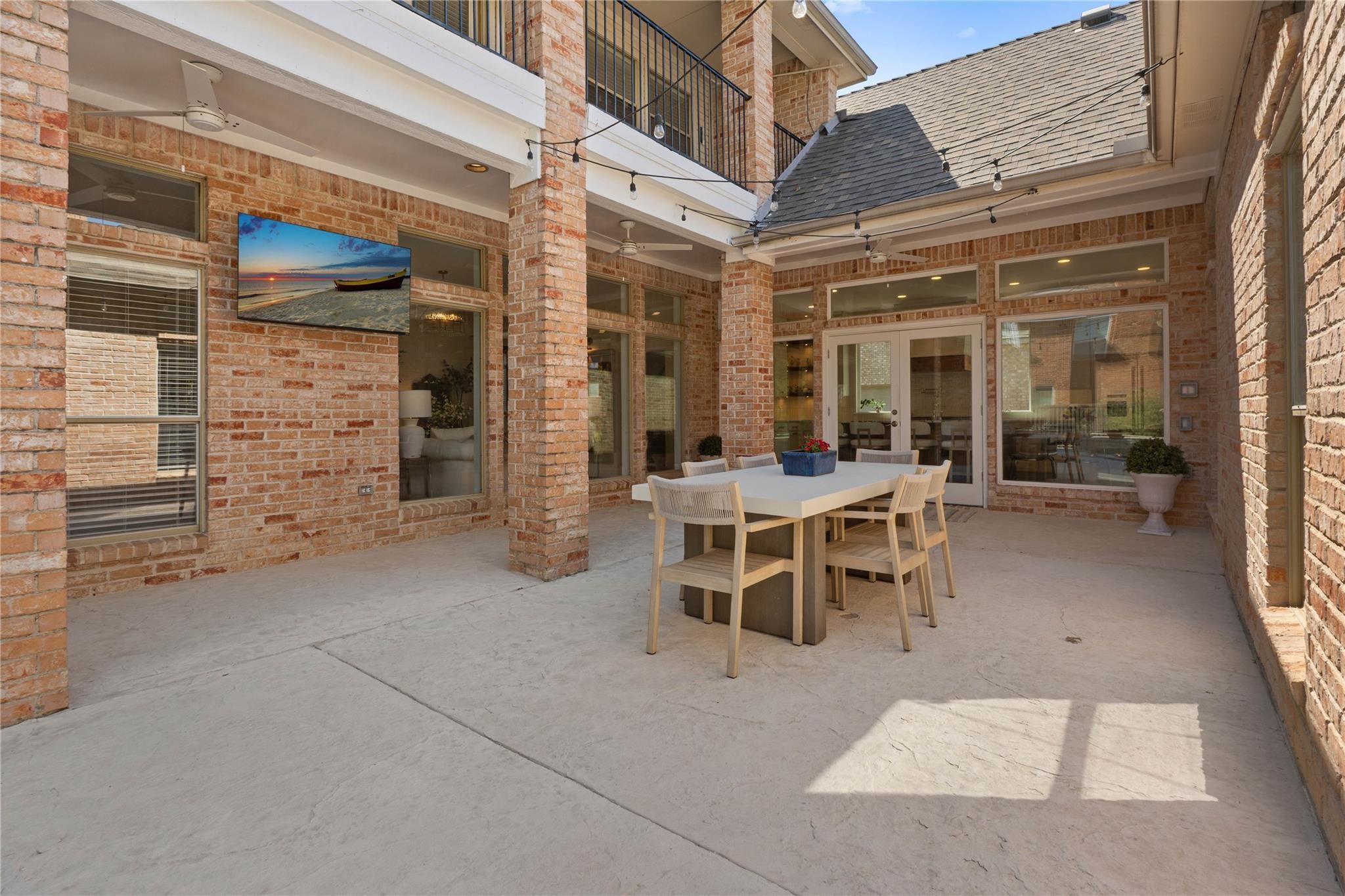 819 Hills Creek Drive Mckinney TX 75072