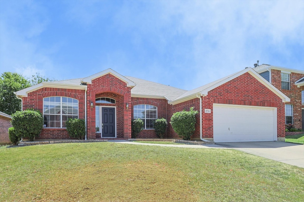 2735 Falcon Trail Grand Prairie TX 75052