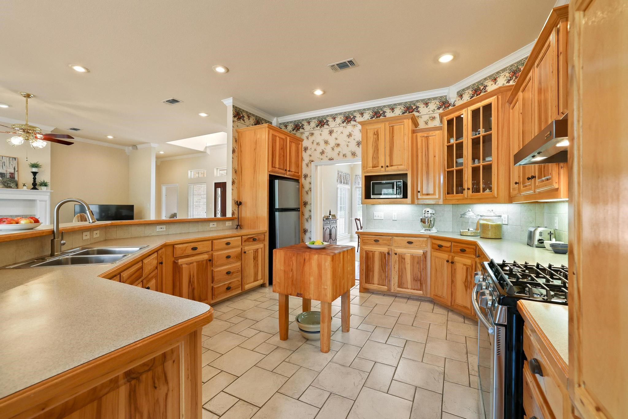 1230 Ivey Drive Denison TX 75020