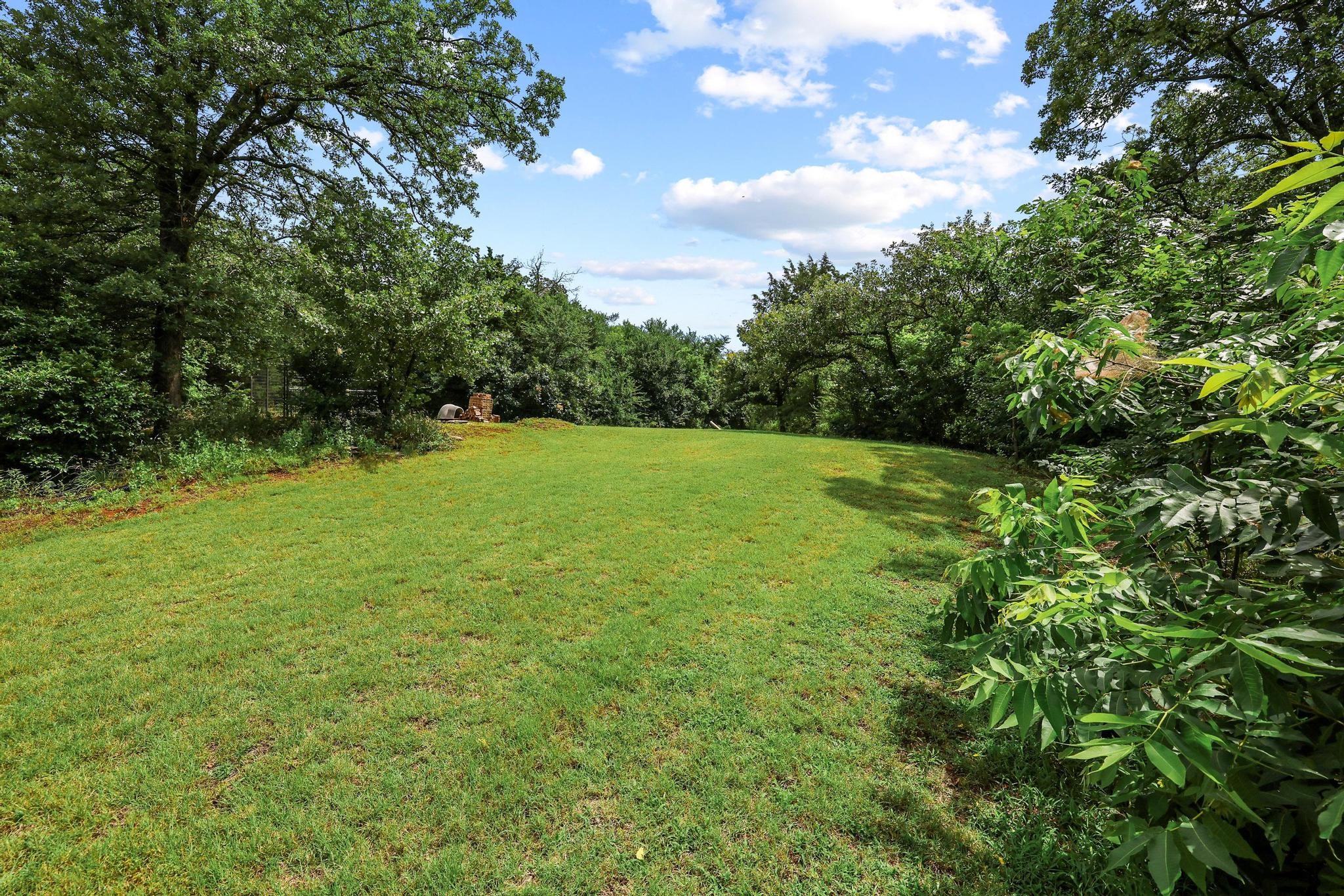 1230 Ivey Drive Denison TX 75020
