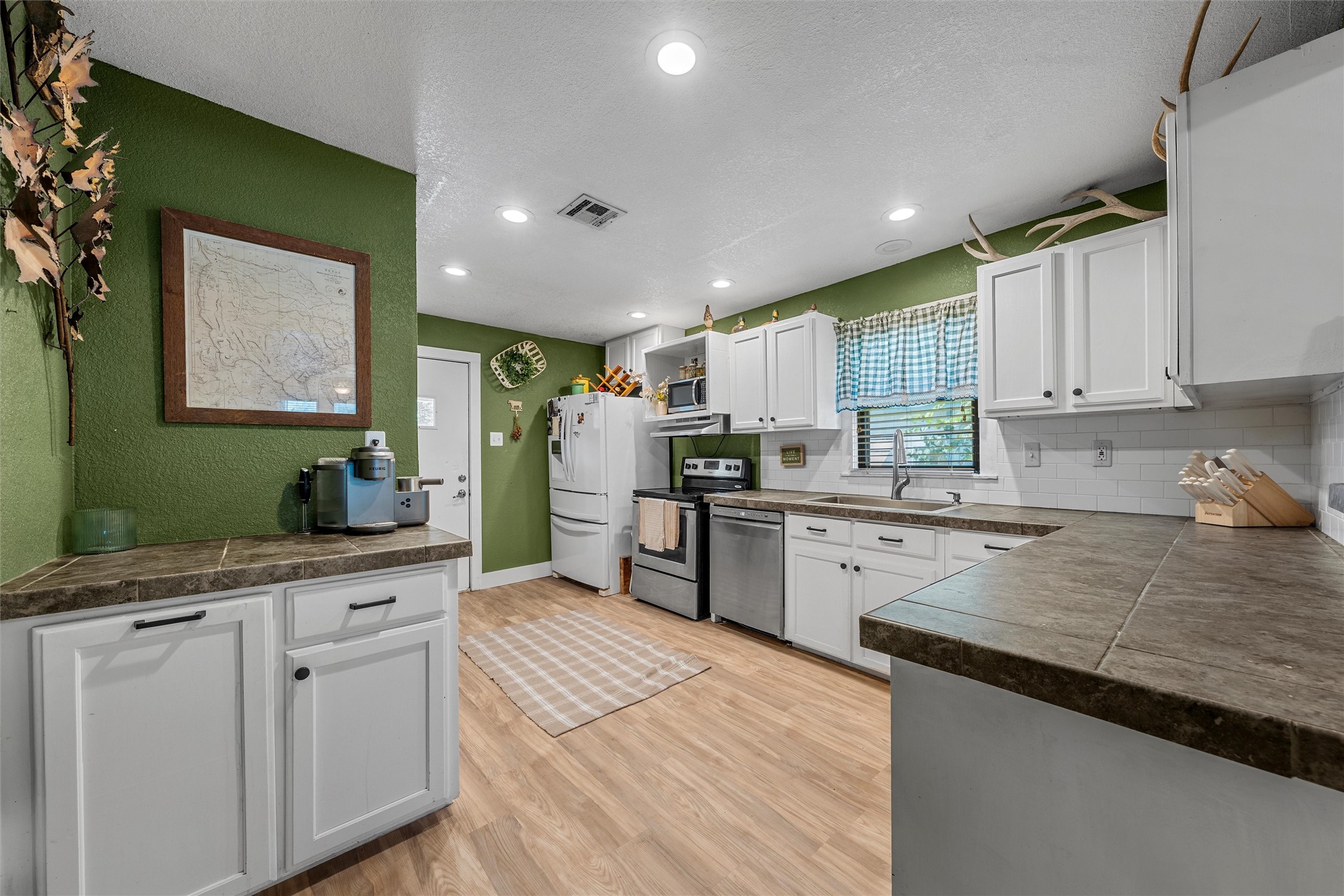 704 S Marable Street West TX 76691
