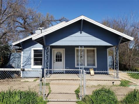711 E Arlington Avenue Fort Worth TX 76104