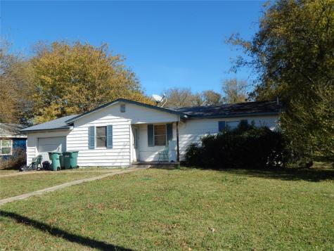 1305 N Brents Avenue Sherman TX 75090