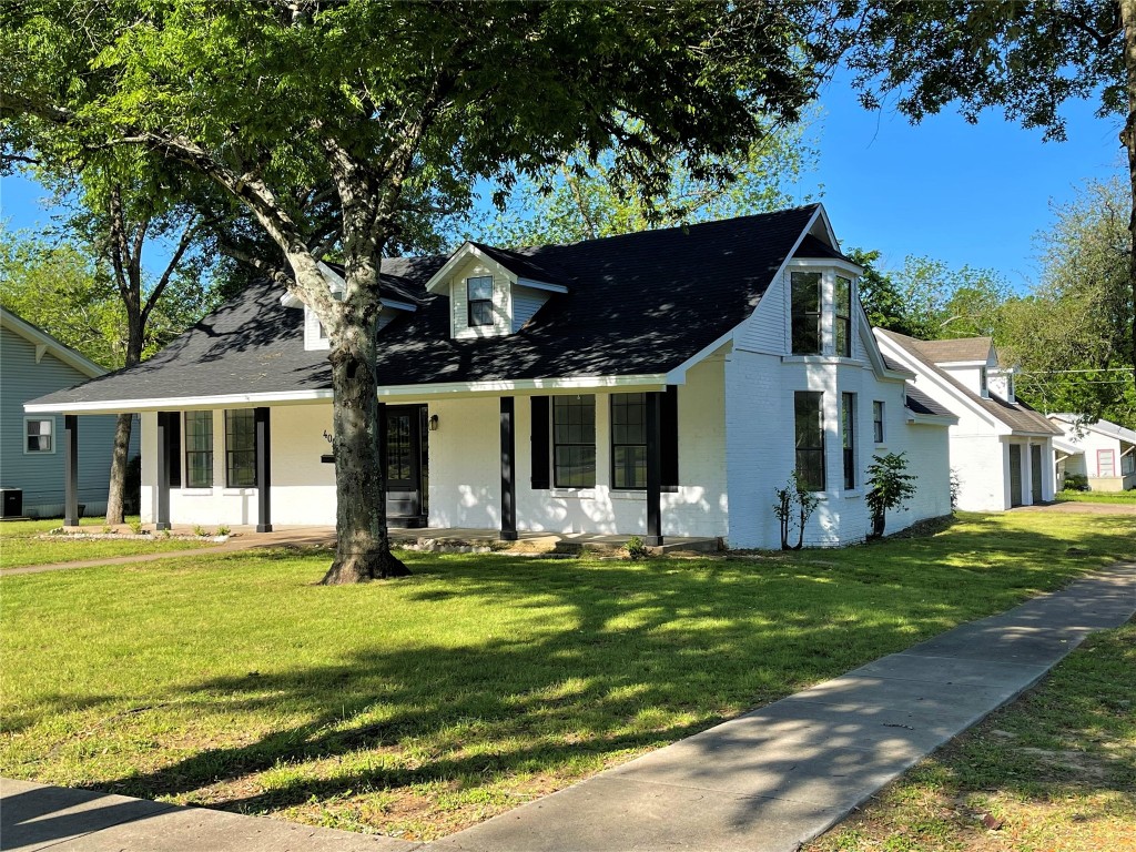 400 S 9th Avenue Teague TX 75860
