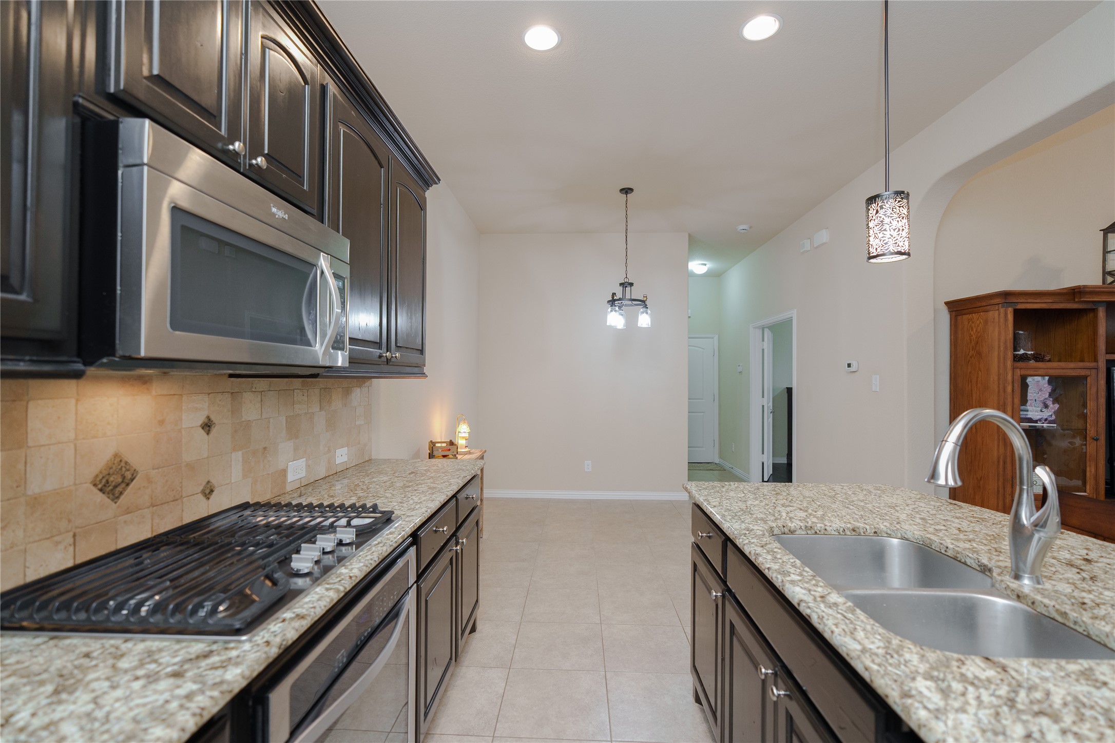 6928 Sarria Grand Prairie TX 75054