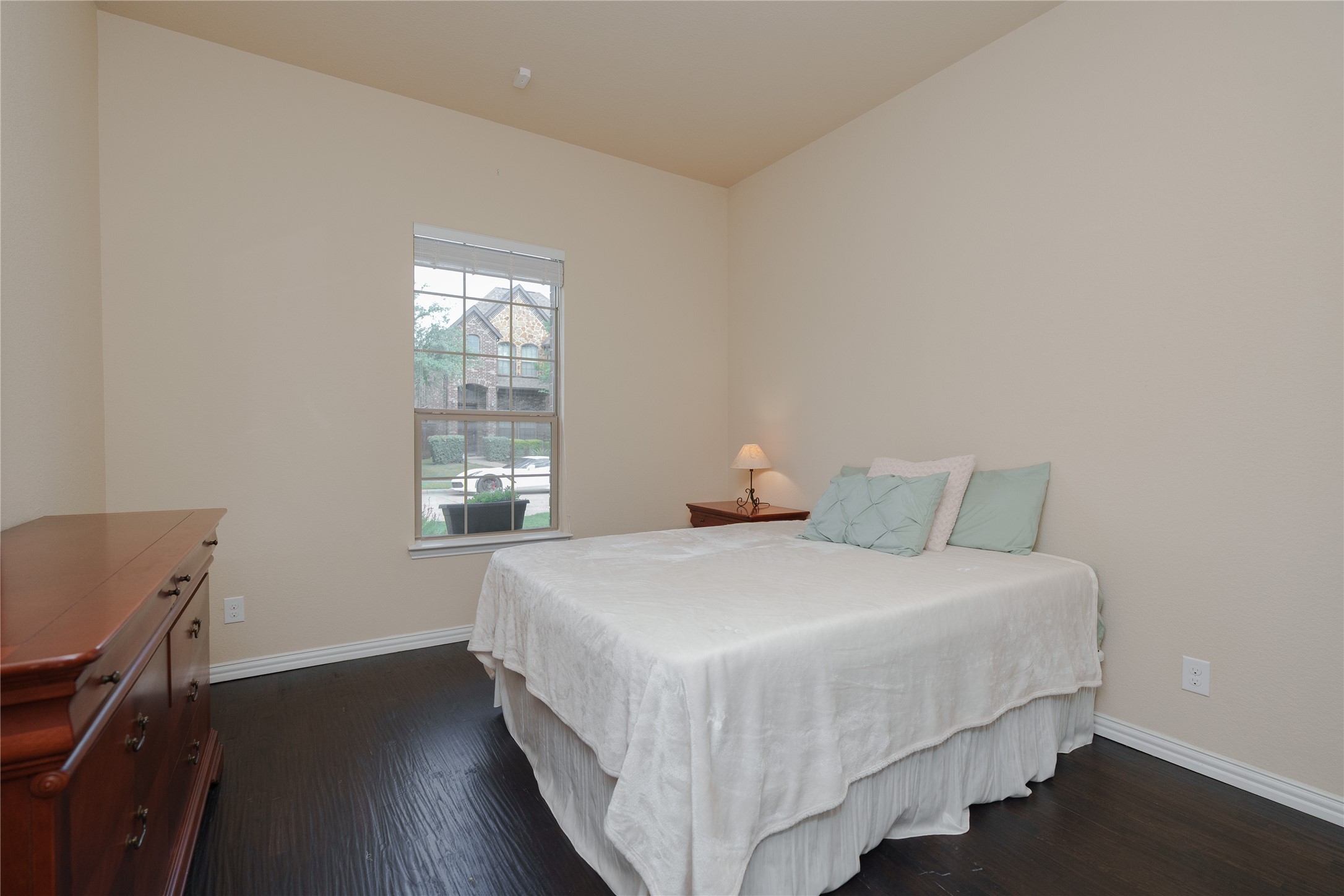 6928 Sarria Grand Prairie TX 75054