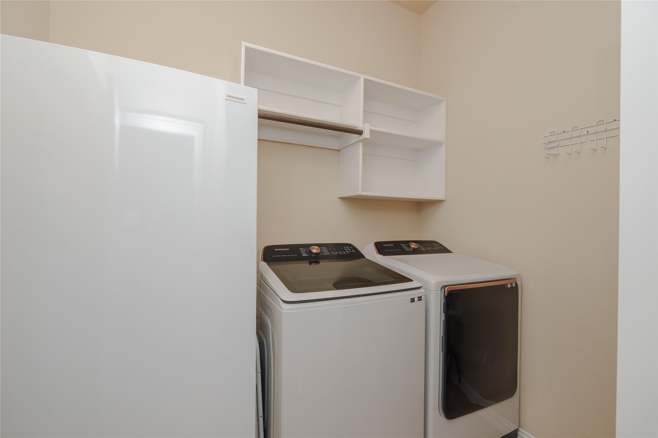 6928 Sarria Grand Prairie TX 75054