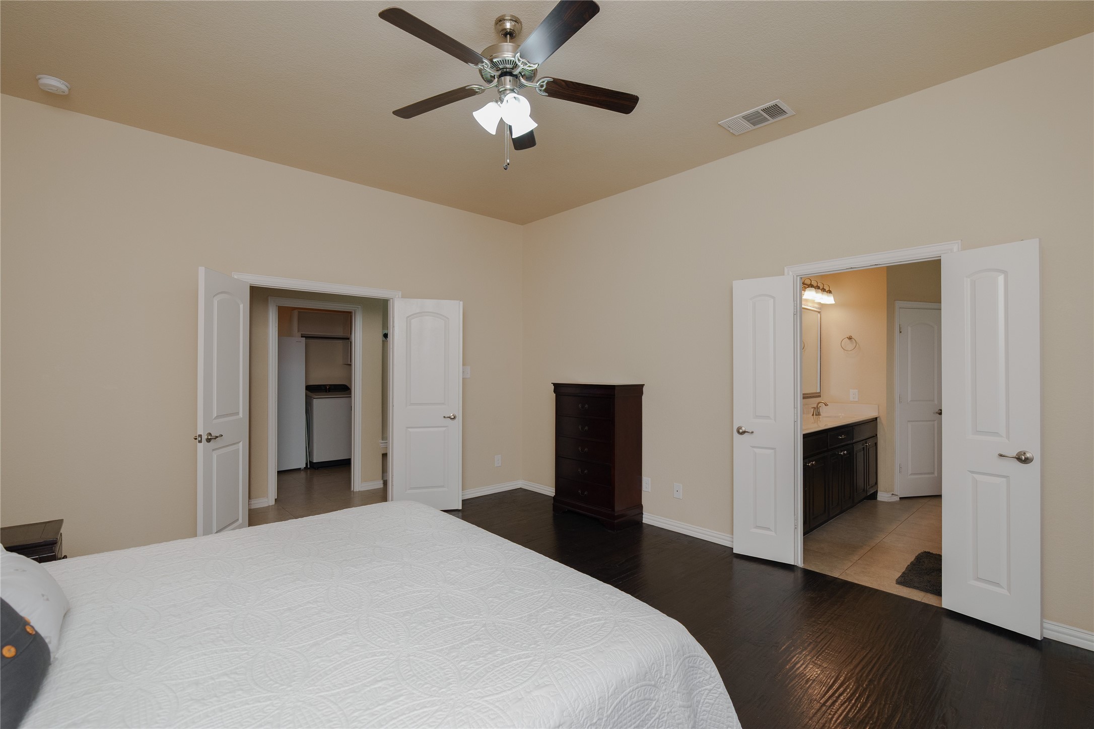 6928 Sarria Grand Prairie TX 75054