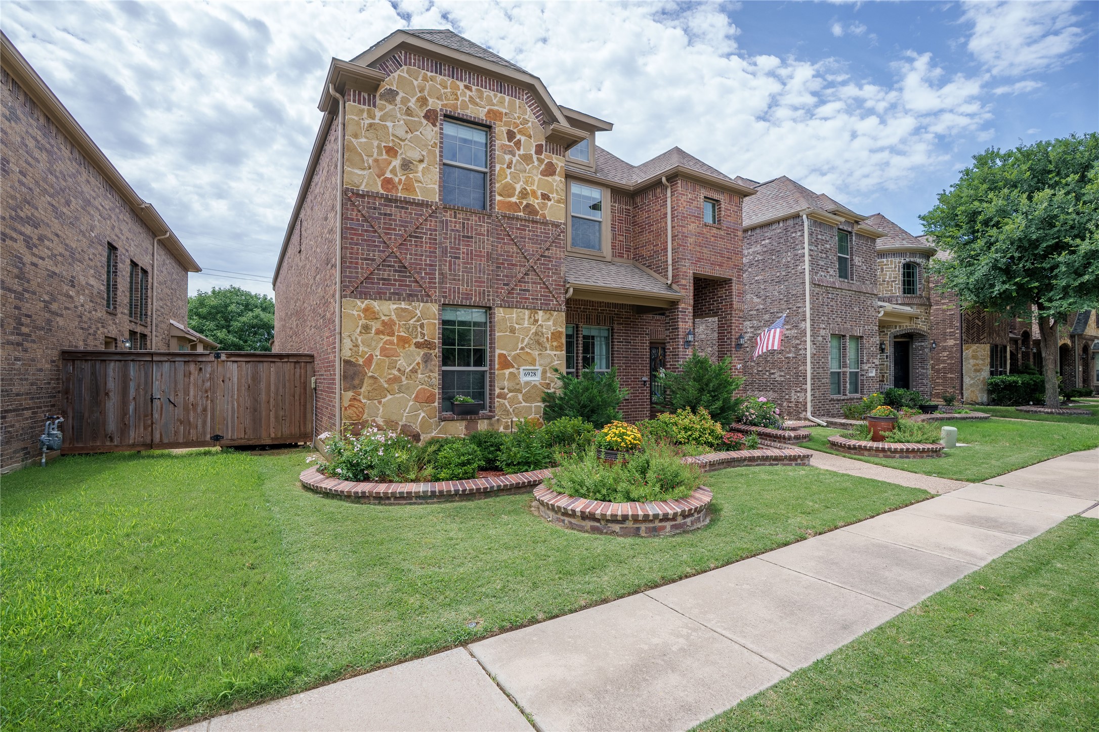 6928 Sarria Grand Prairie TX 75054