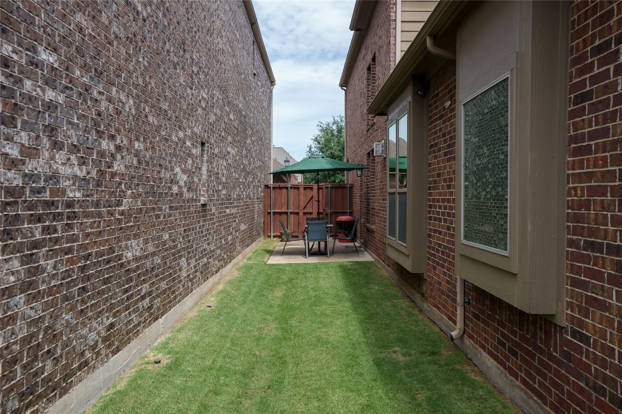 6928 Sarria Grand Prairie TX 75054