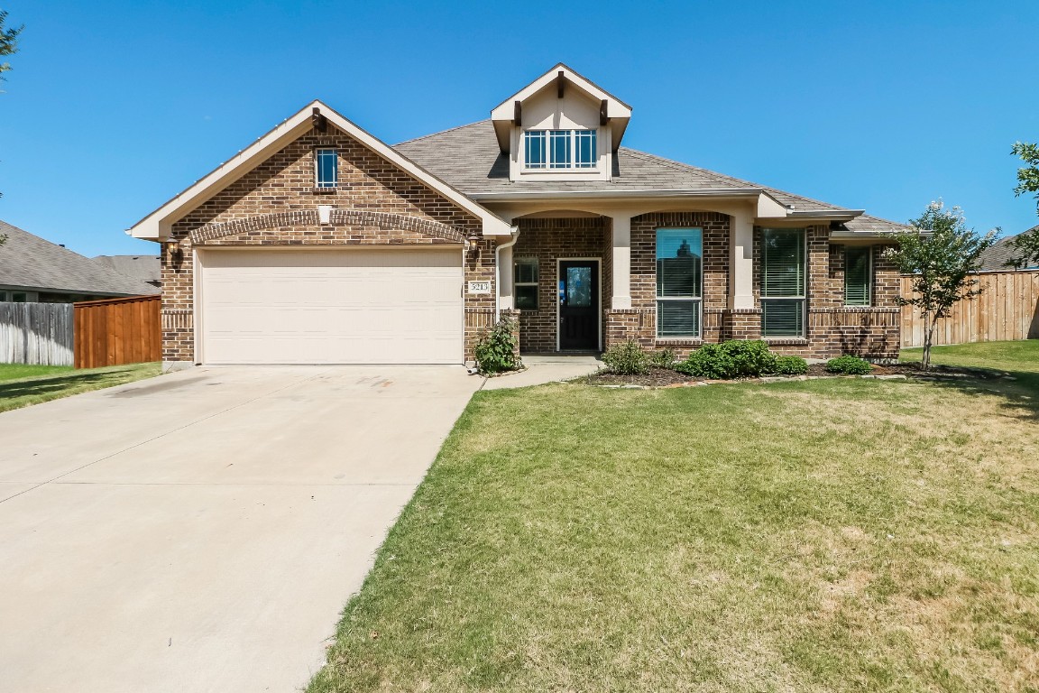 5213 Medallion Court Midlothian TX 76065