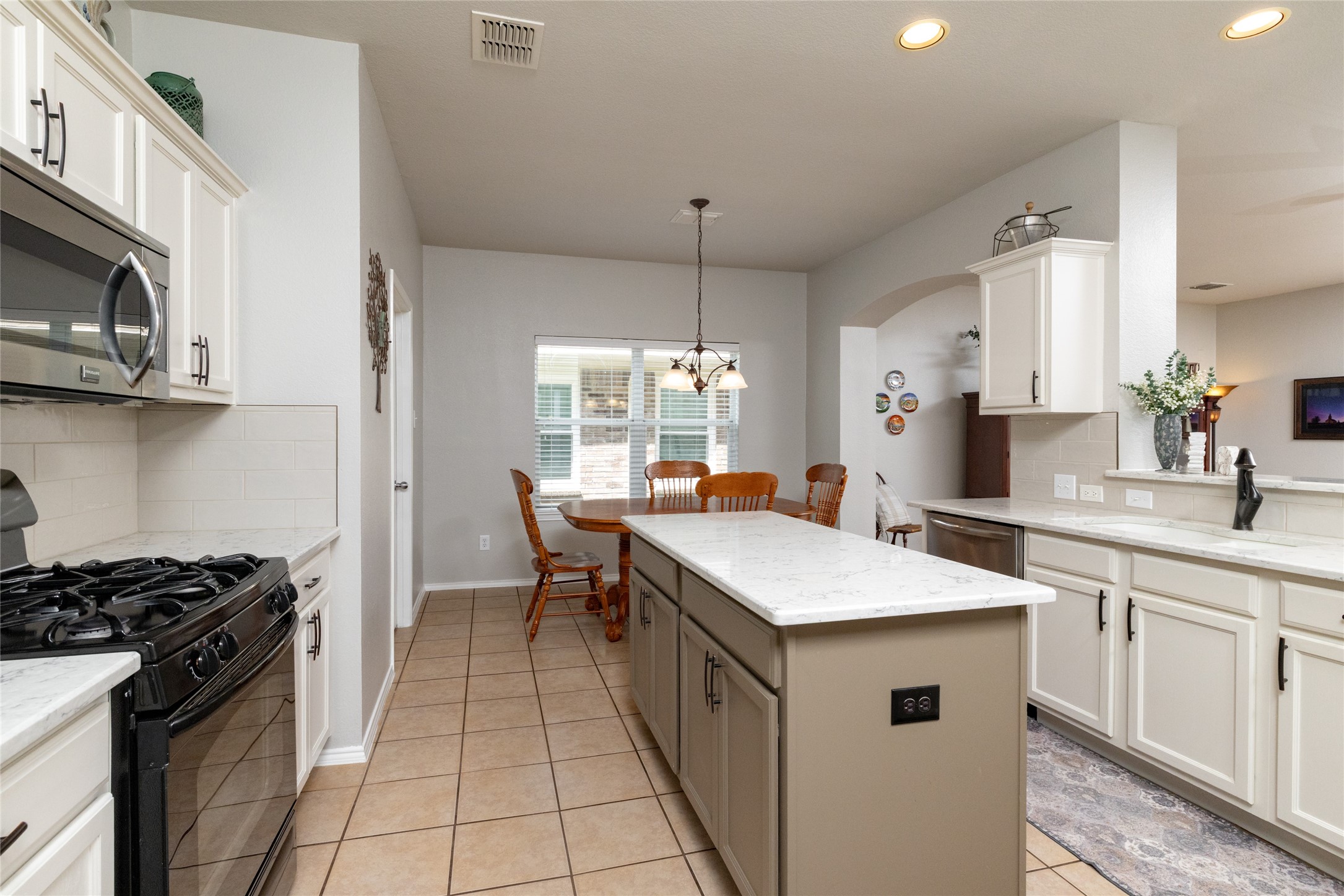 3957 Ringdove Way Fort Worth TX 76262