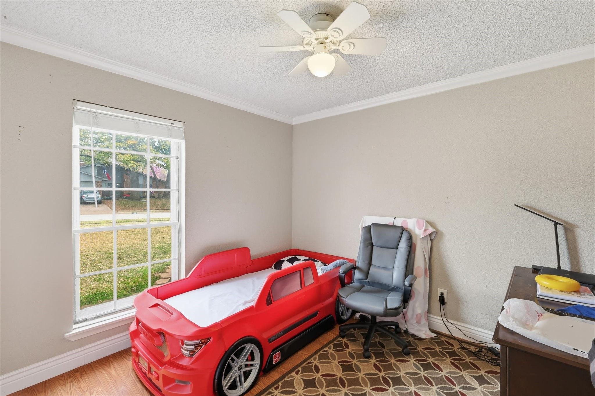 433 Overcrest Drive Benbrook TX 76126