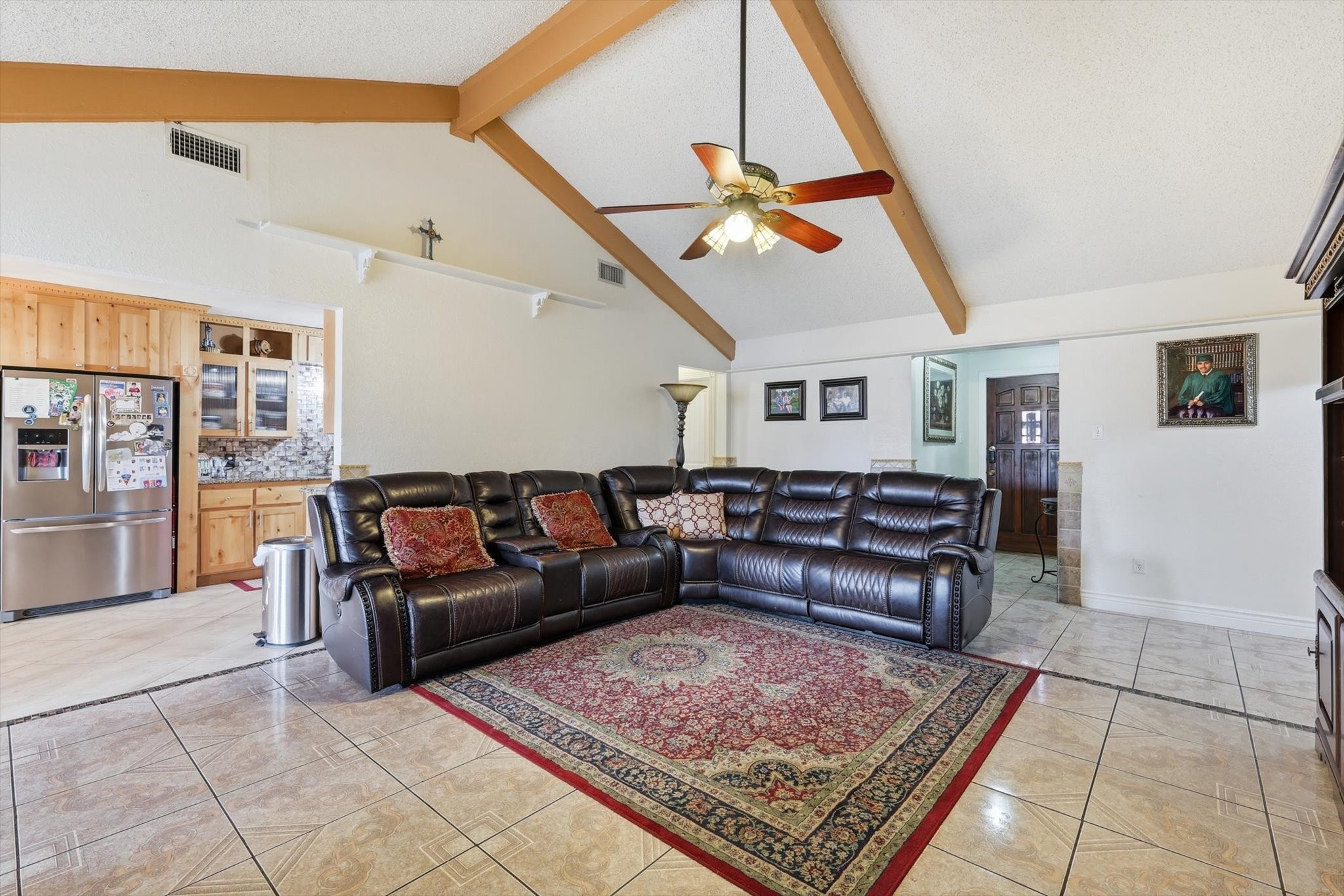 433 Overcrest Drive Benbrook TX 76126