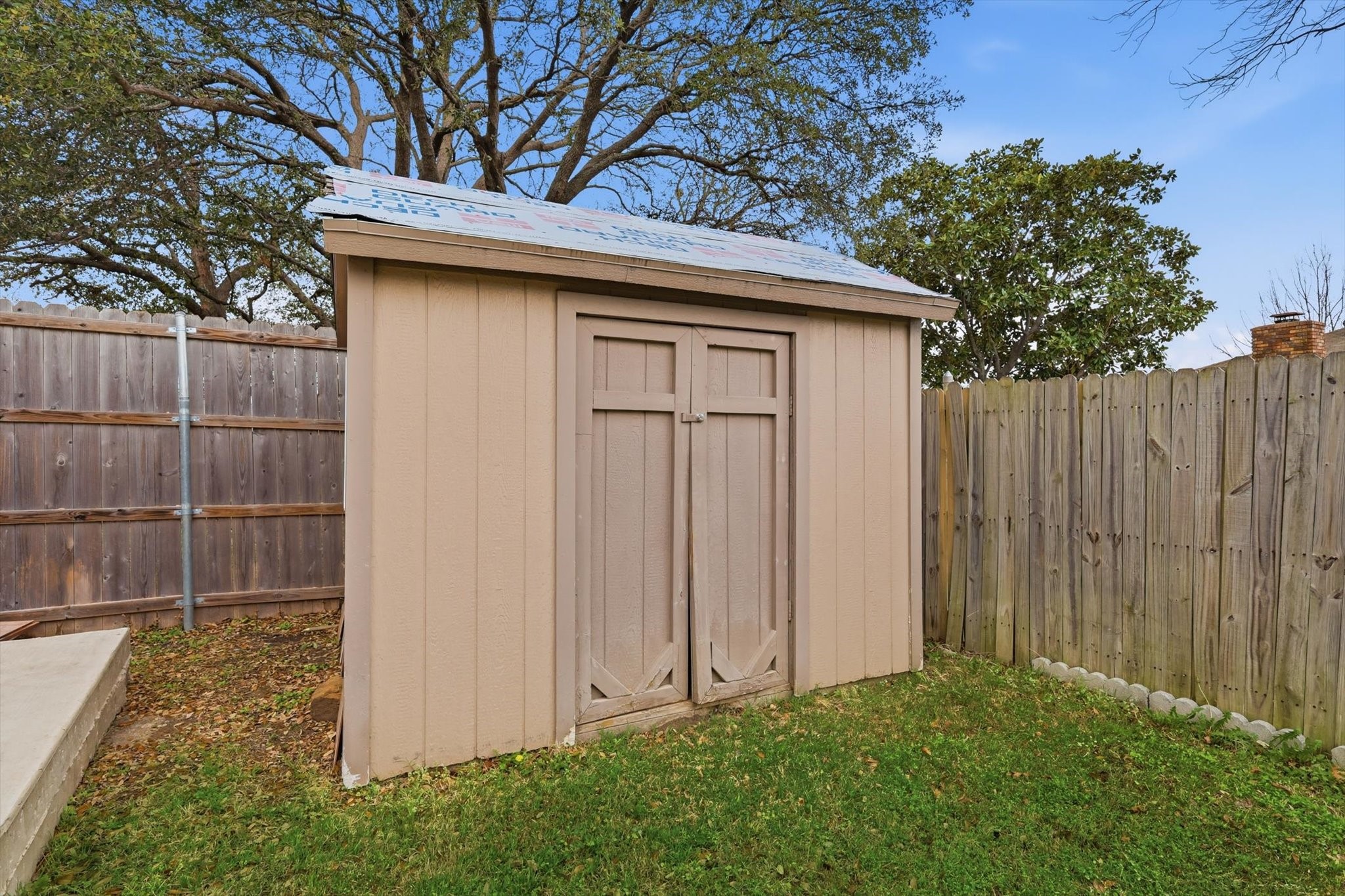 433 Overcrest Drive Benbrook TX 76126