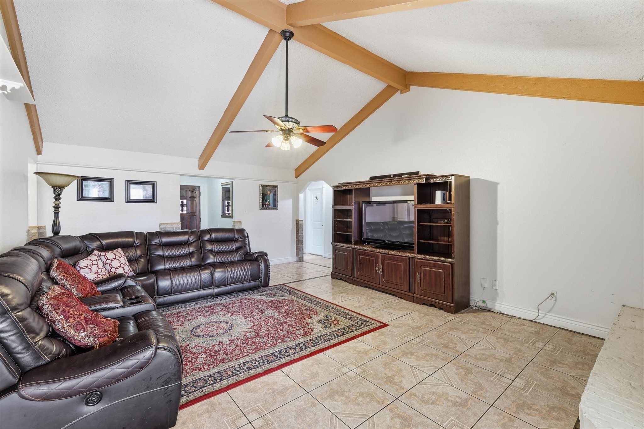 433 Overcrest Drive Benbrook TX 76126