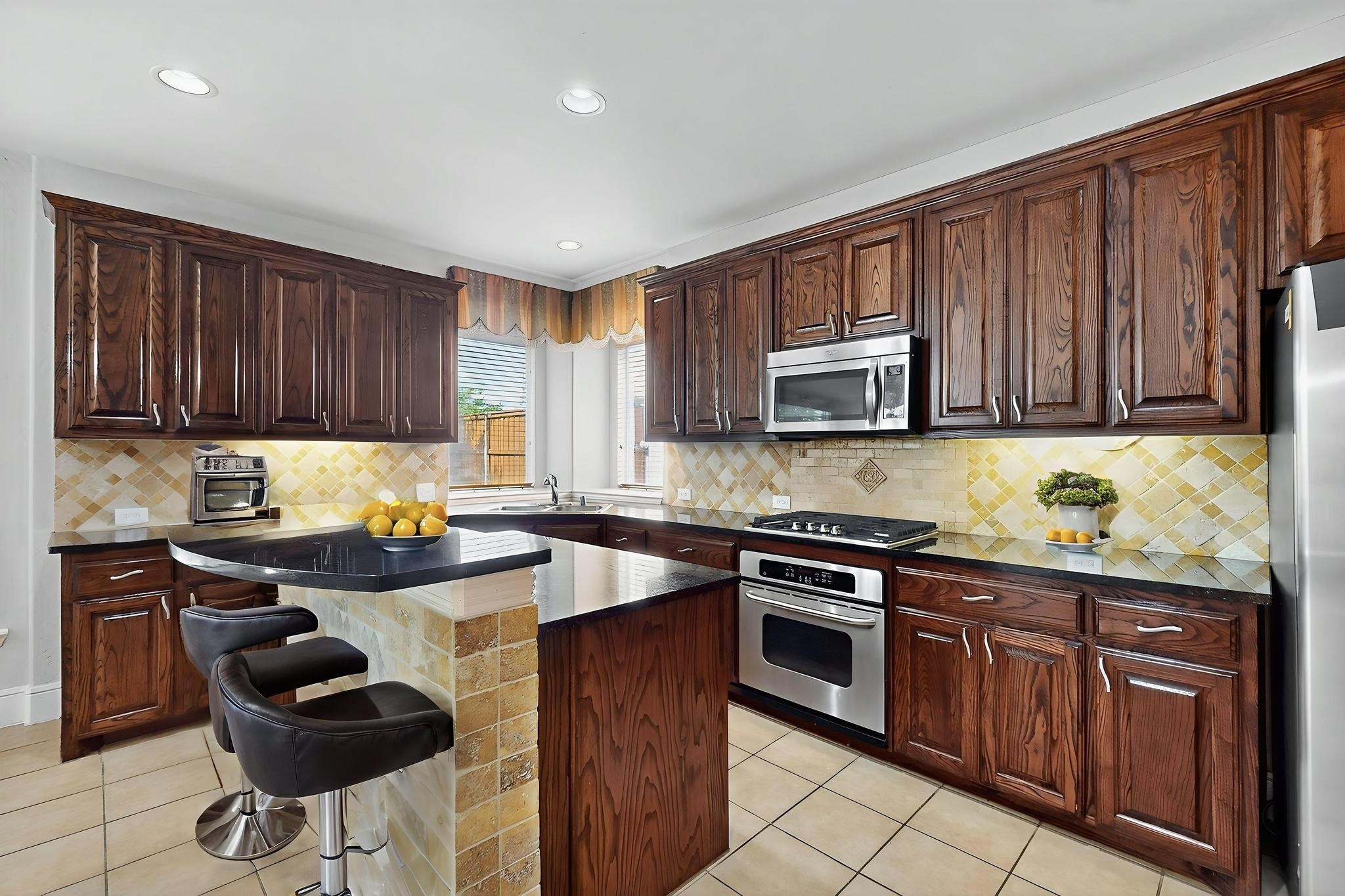 1343 Valley Vista Drive Irving TX 75063