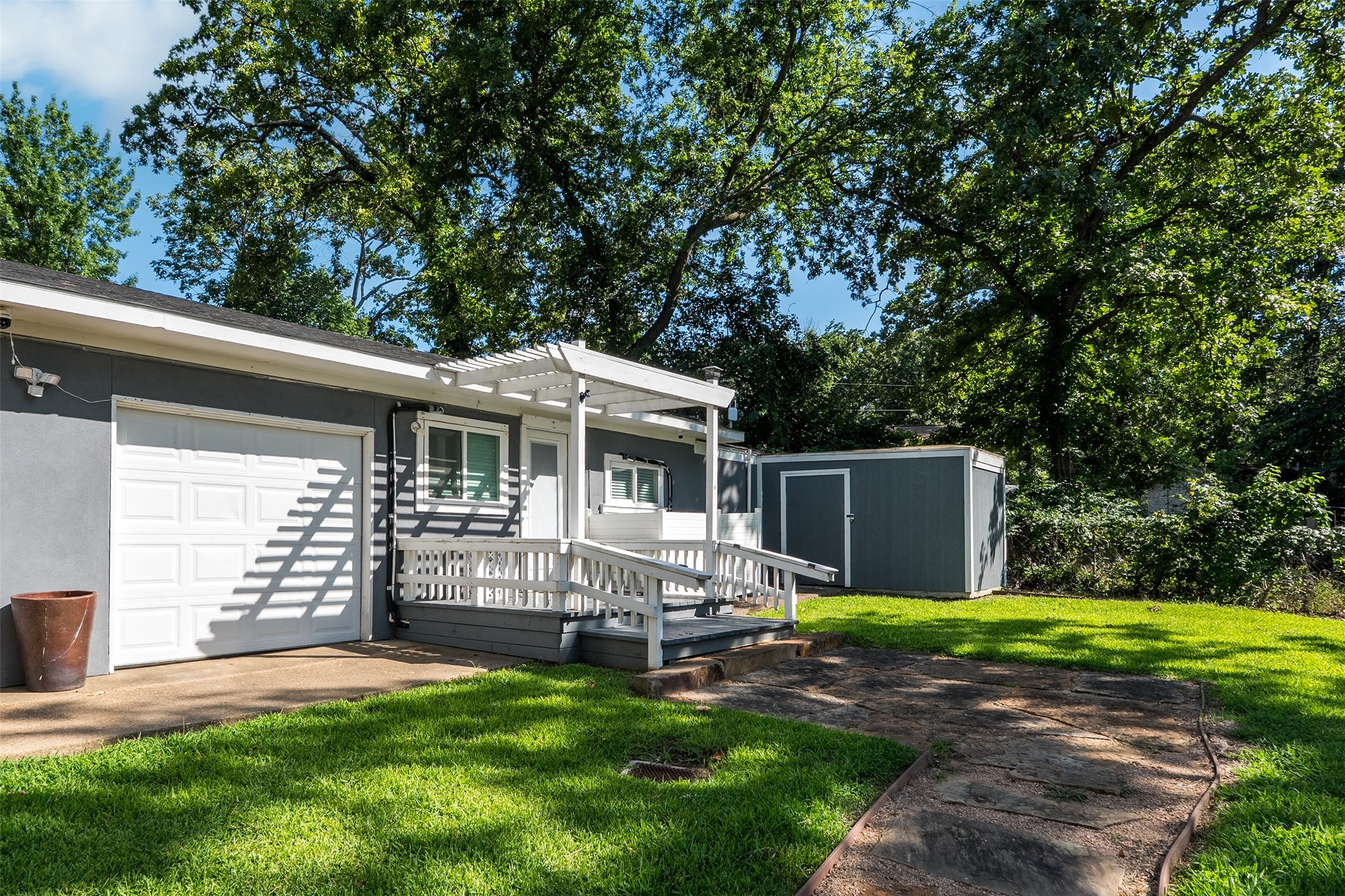 1616 Mona Court Tool TX 75143
