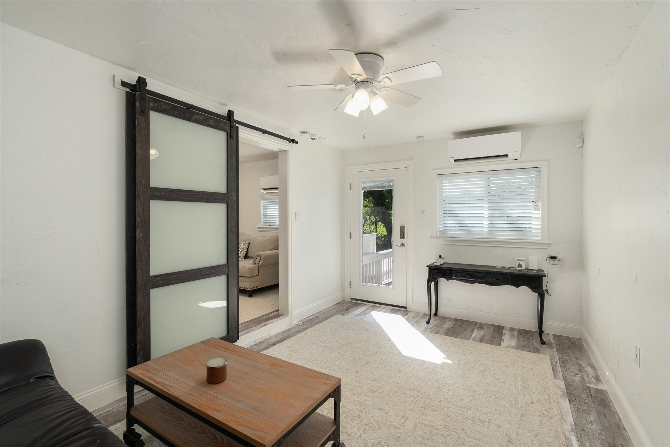 1616 Mona Court Tool TX 75143