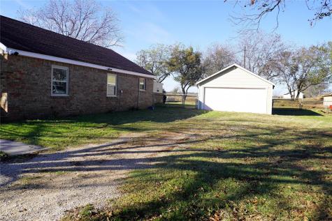 7498 State Highway 175 Montague TX 76251