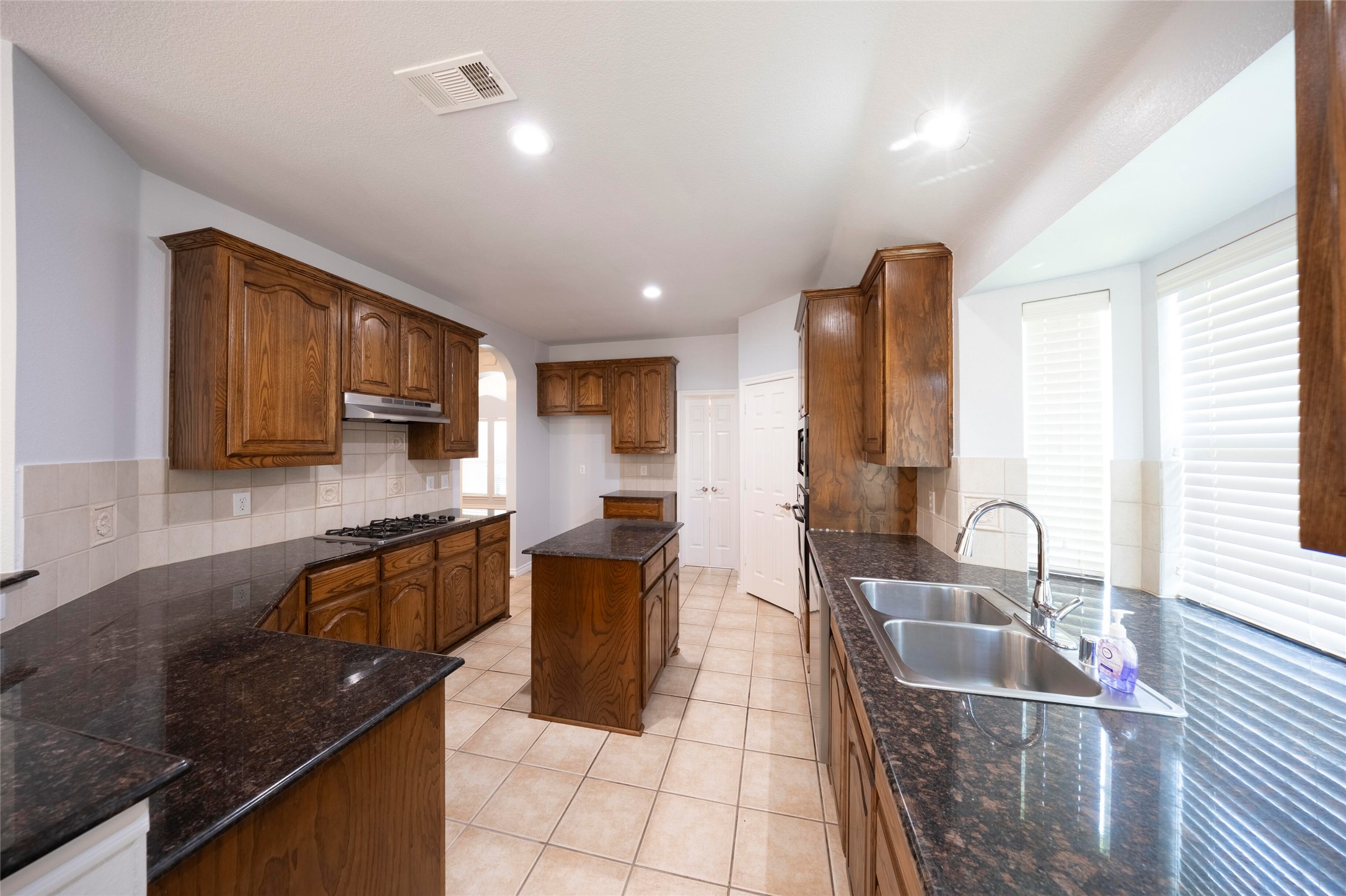 10706 Saint Annes Drive Rowlett TX 75089