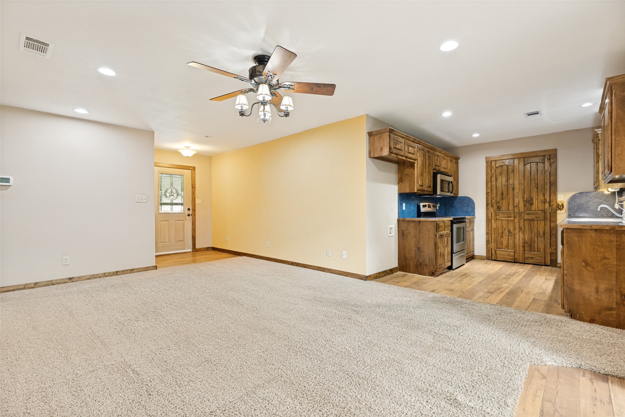 105 Pecan Street Whitesboro TX 76273