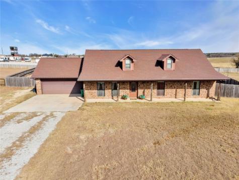 116 Deer Creek Drive Alvord TX 76225