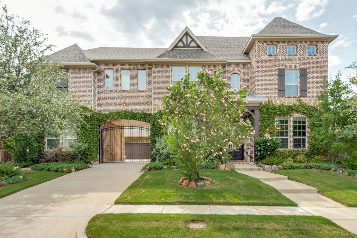 4648 Bronco Boulevard Carrollton TX 75010