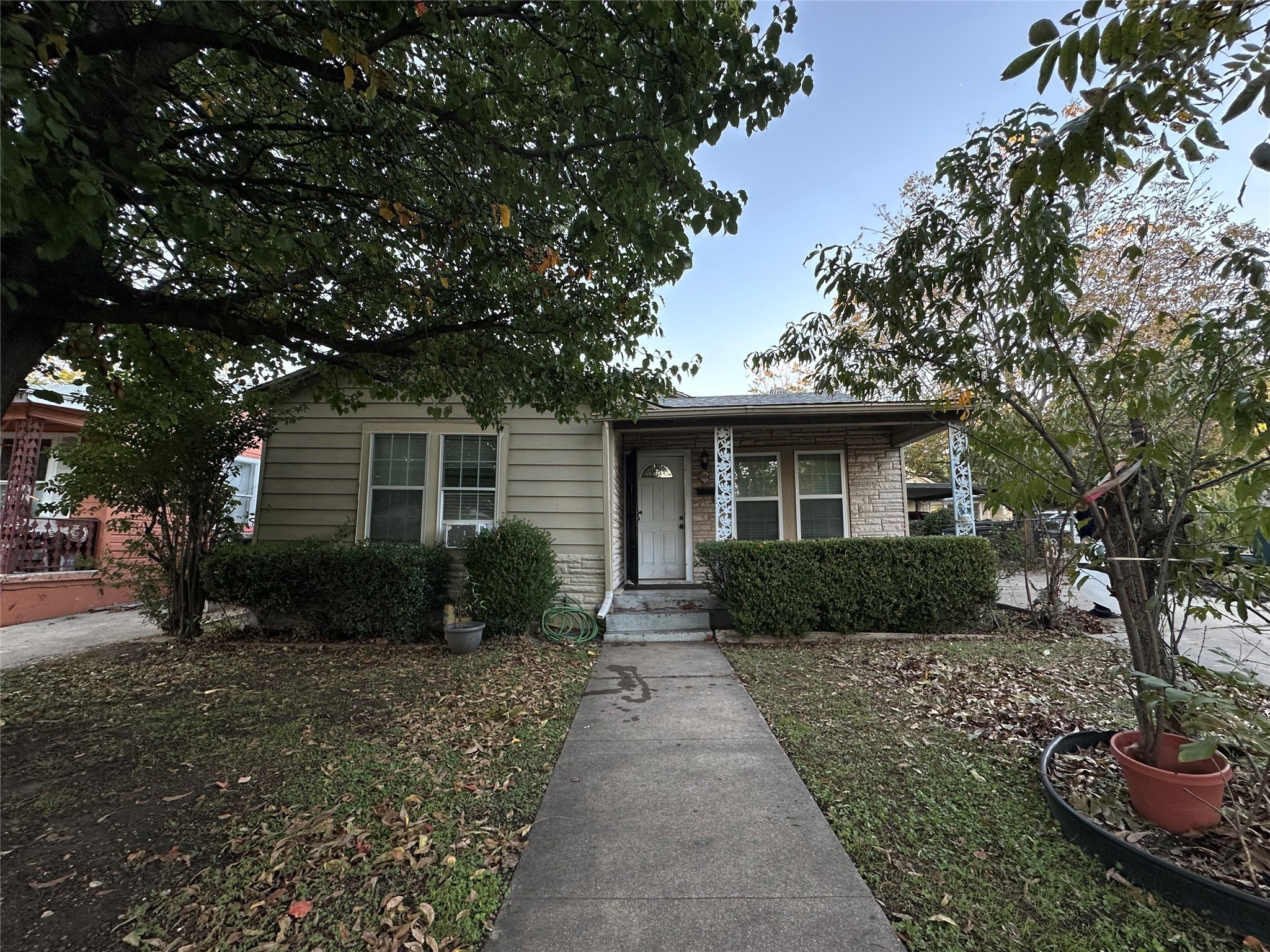 1004 W Boyce Avenue Fort Worth TX 76115