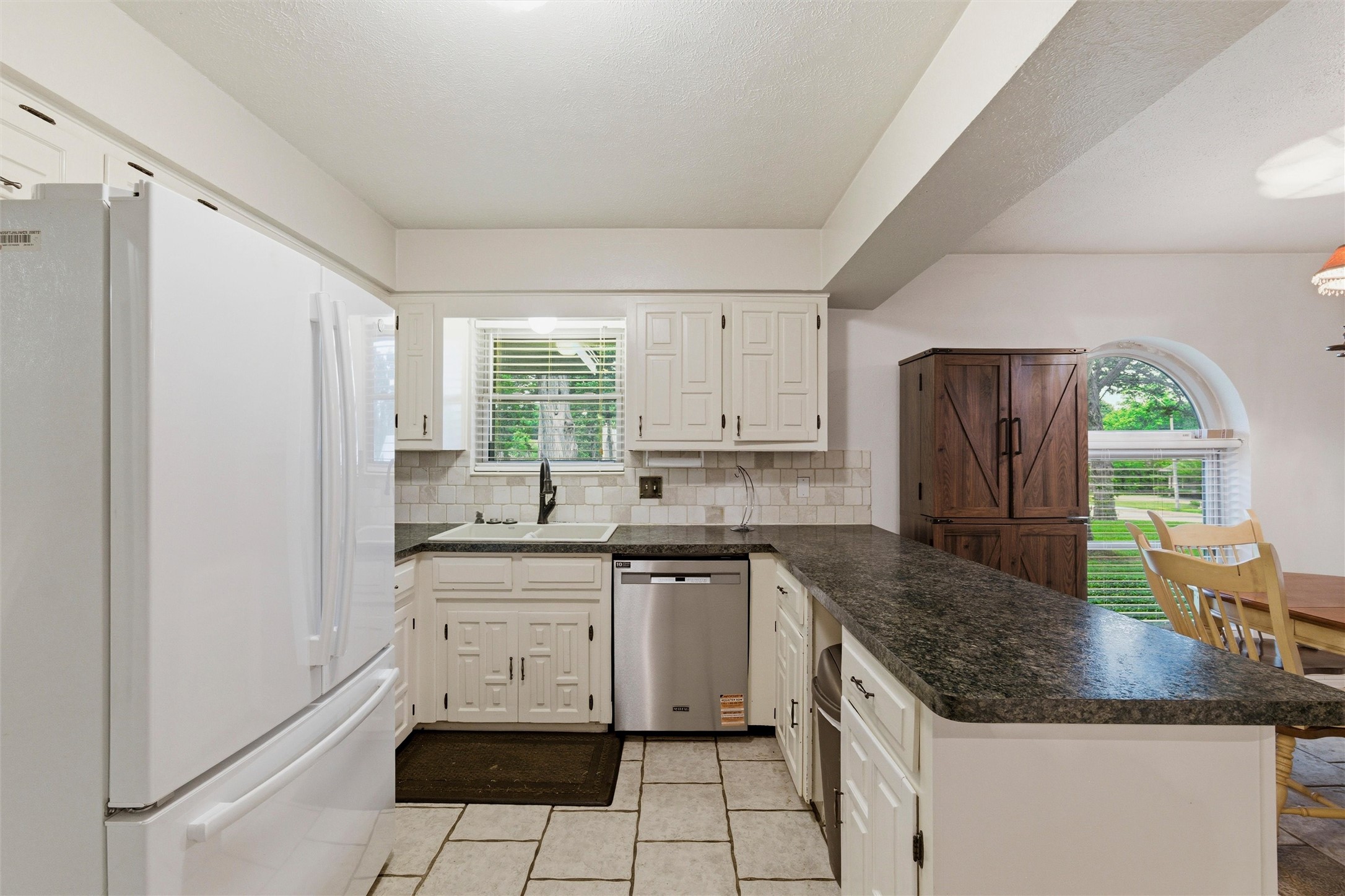 414 Ridgewood Drive Desoto TX 75115