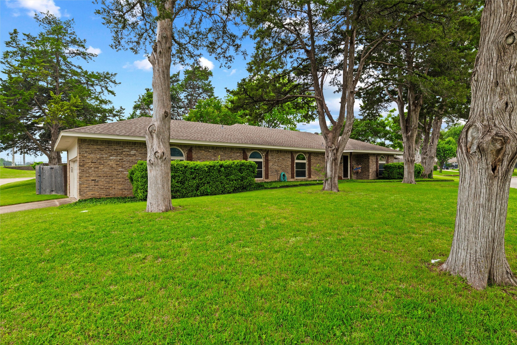 414 Ridgewood Drive Desoto TX 75115