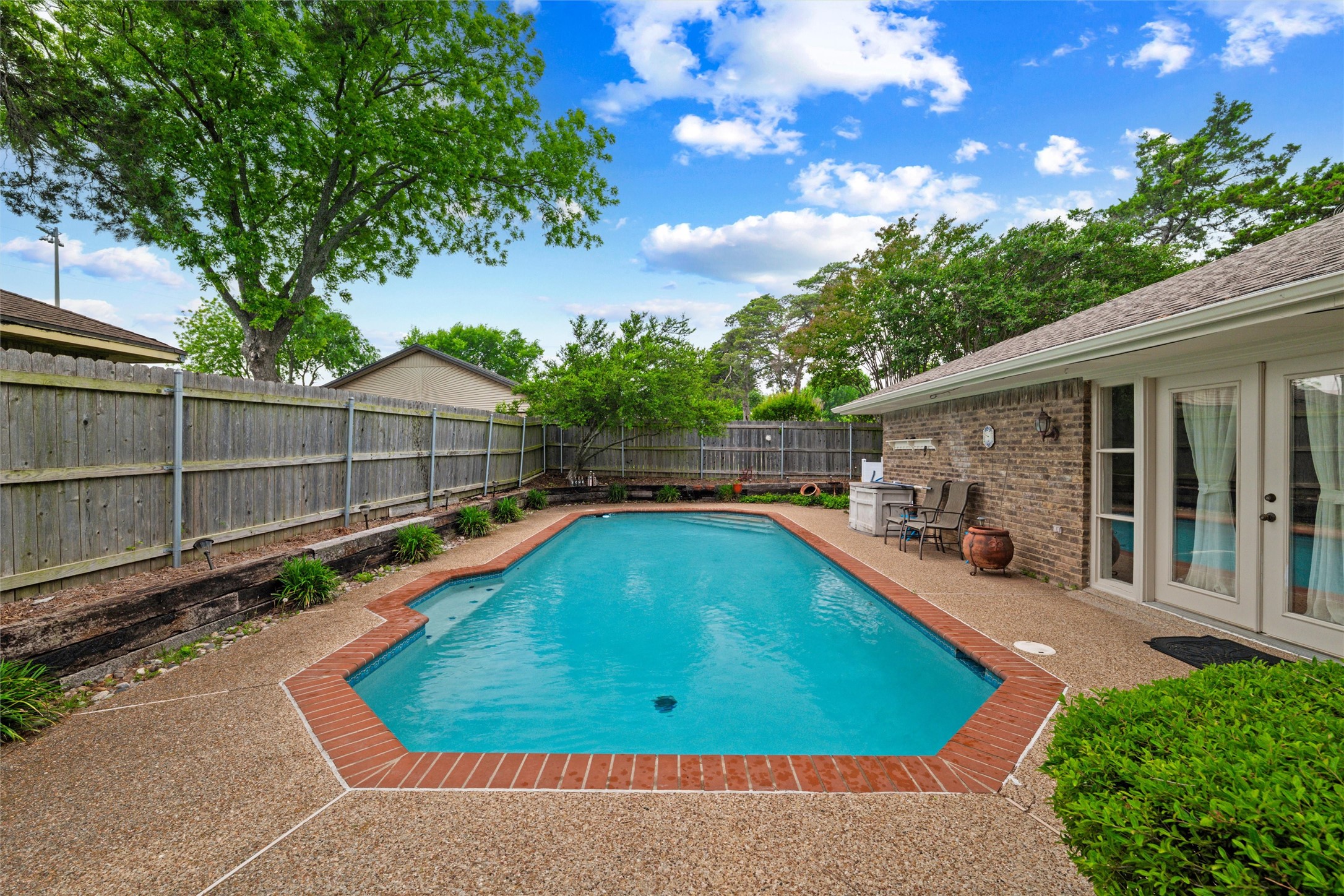 414 Ridgewood Drive Desoto TX 75115