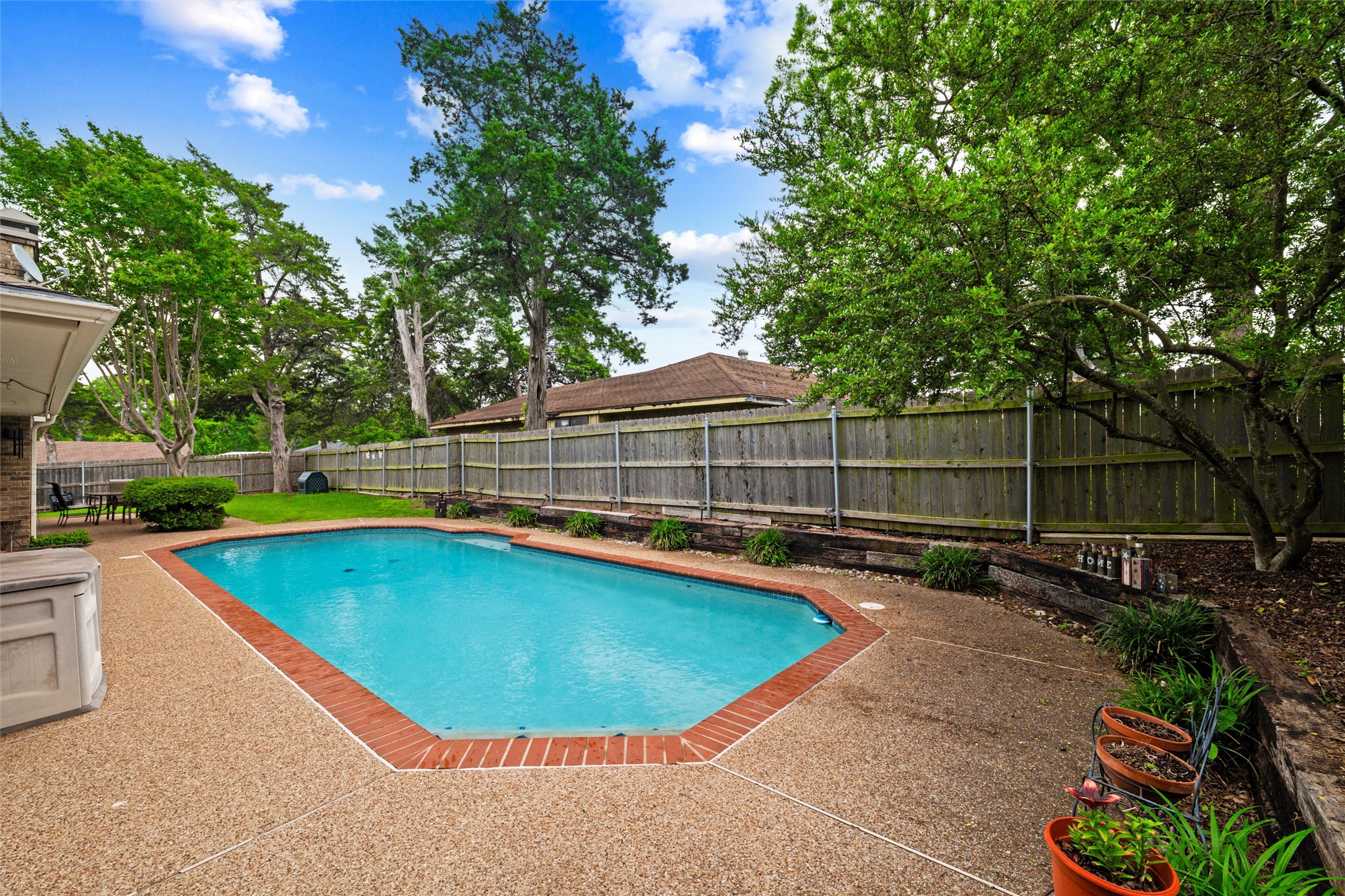 414 Ridgewood Drive Desoto TX 75115