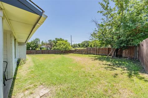2034 Cedarwood Drive Carrollton TX 75007