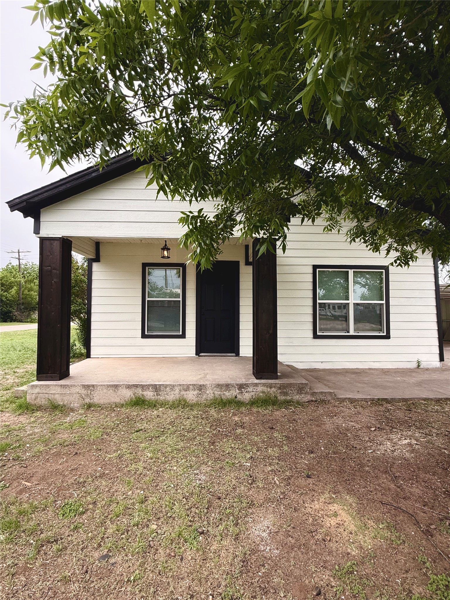 610 5th Street Hawley TX 79525
