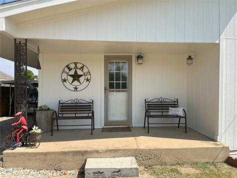 407 W Maple Street Celina TX 75009