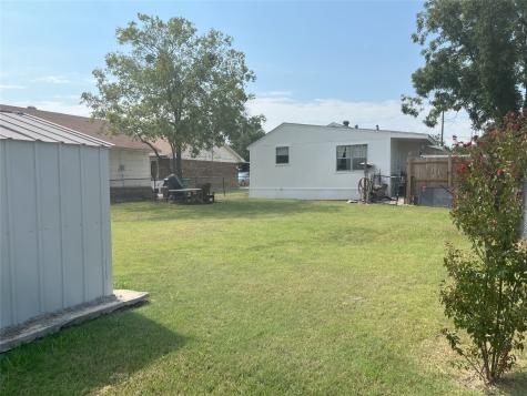 407 W Maple Street Celina TX 75009