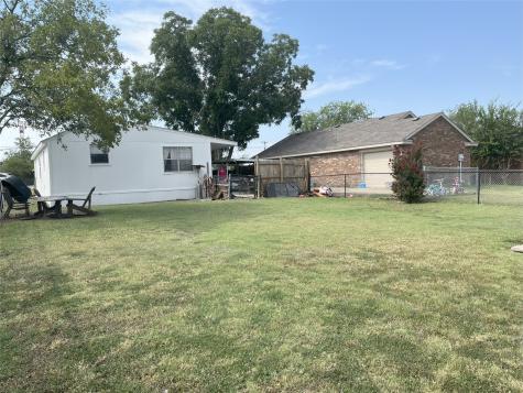407 W Maple Street Celina TX 75009
