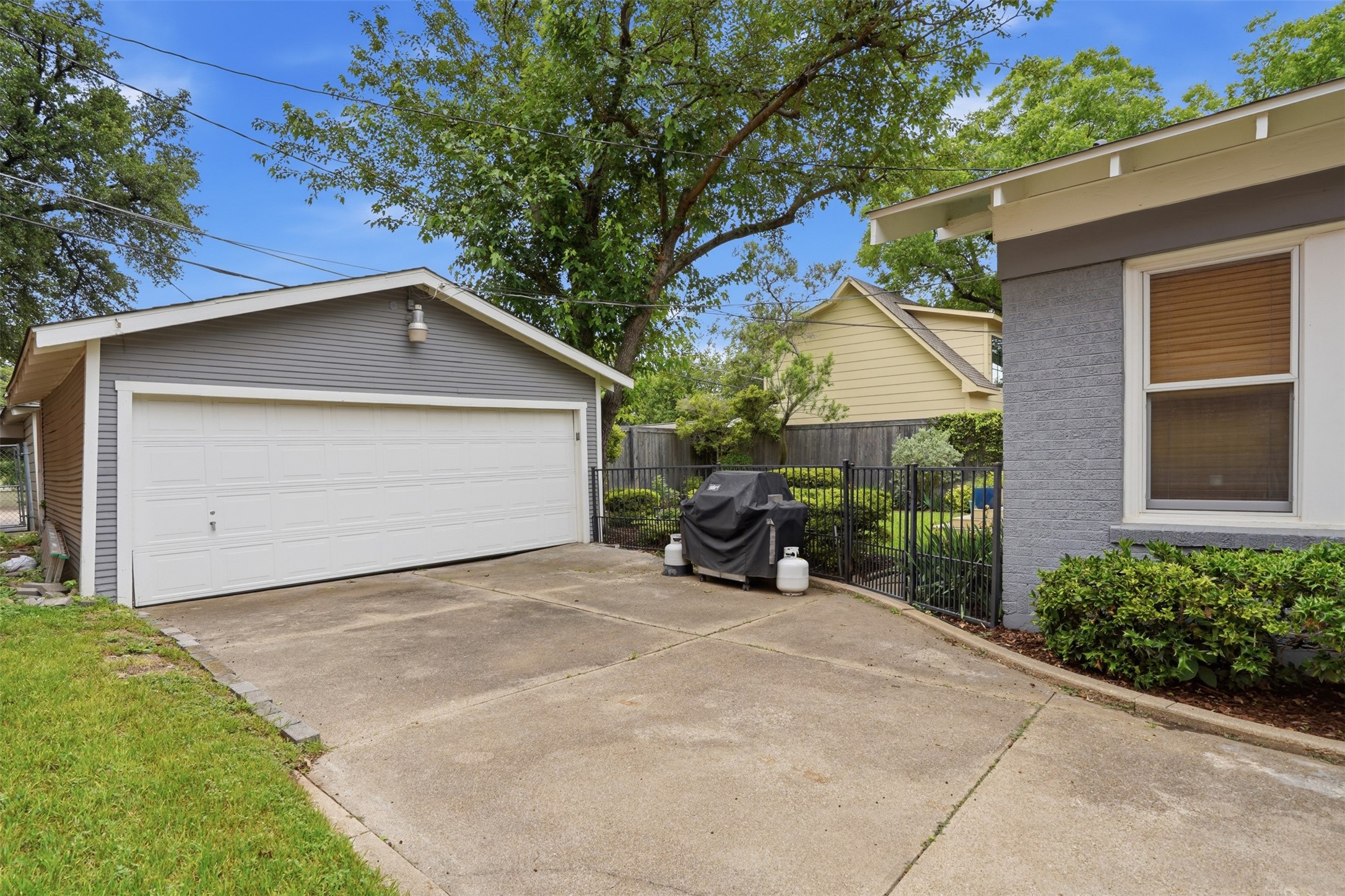2205 Wilshire Boulevard Fort Worth TX 76110