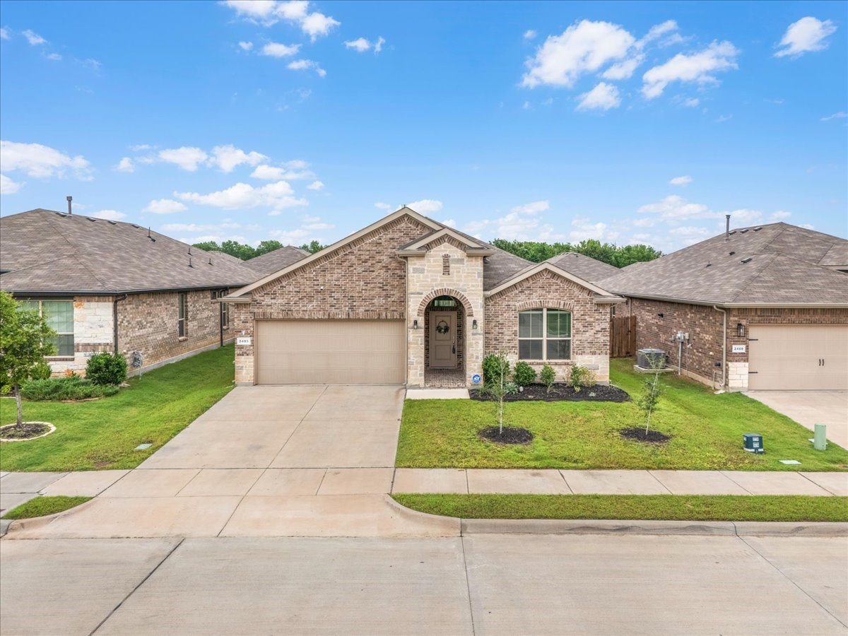 2405 Briscoe Ranch Drive Weatherford TX 76087