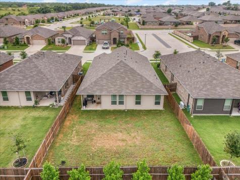 2405 Briscoe Ranch Drive Weatherford TX 76087