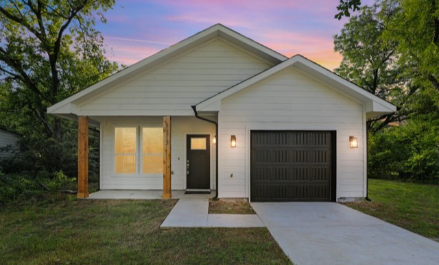 1121 Jones Street Greenville TX 75401