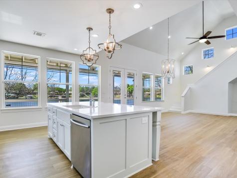 1332 S Lakeside Drive Burnet TX 78611