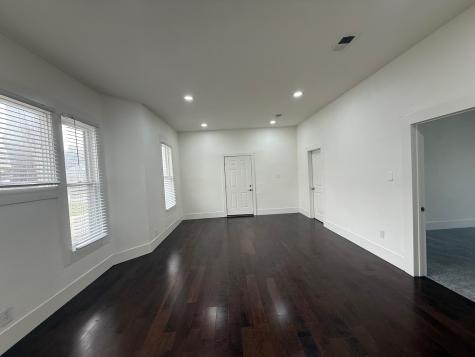 629 Melba Street Dallas TX 75208