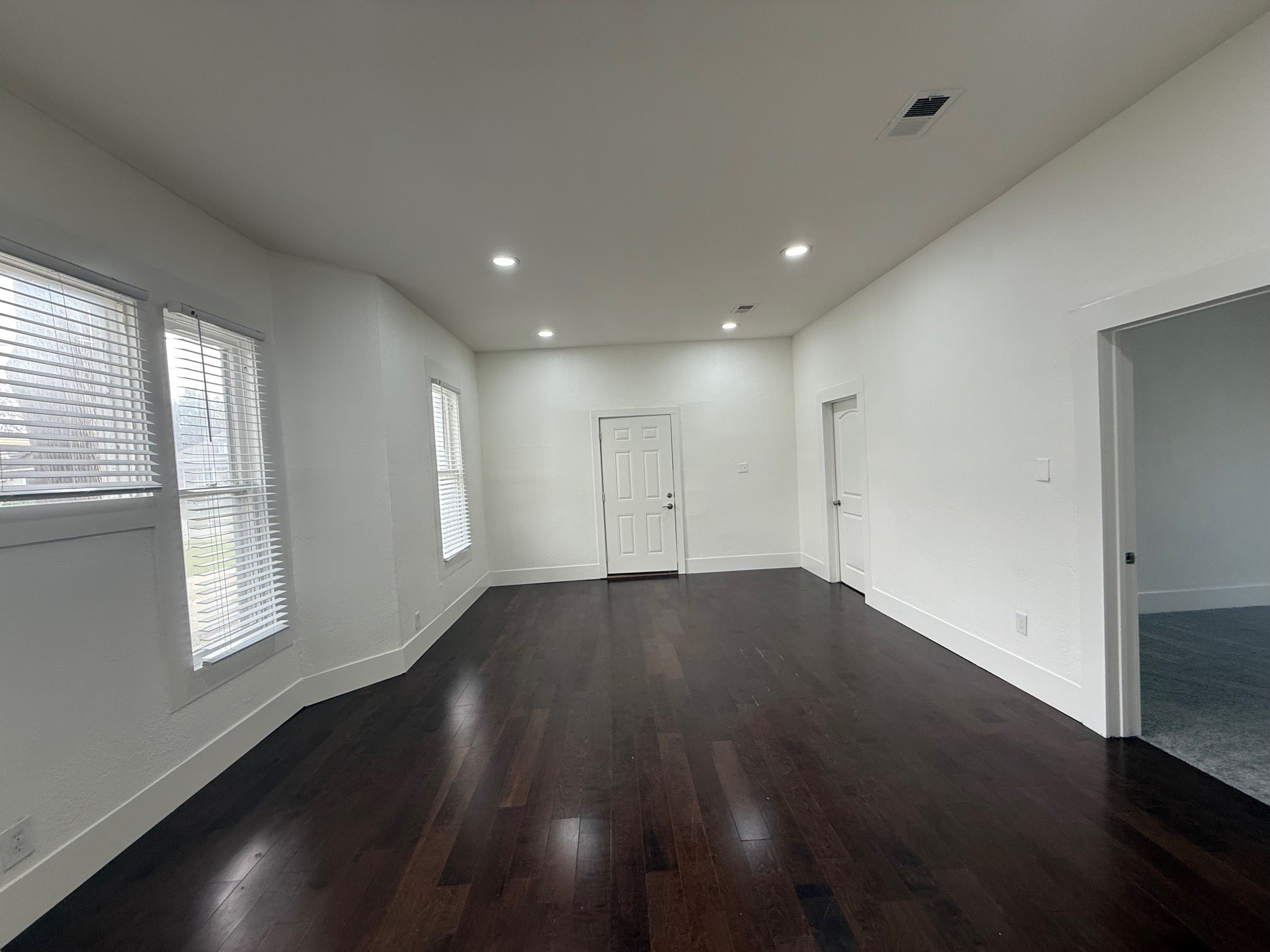 629 Melba Street Dallas TX 75208