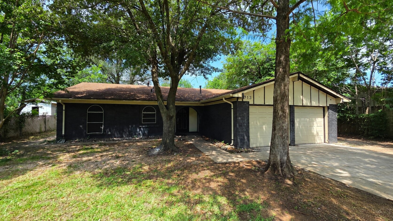 713 N Spears Street Alvarado TX 76009