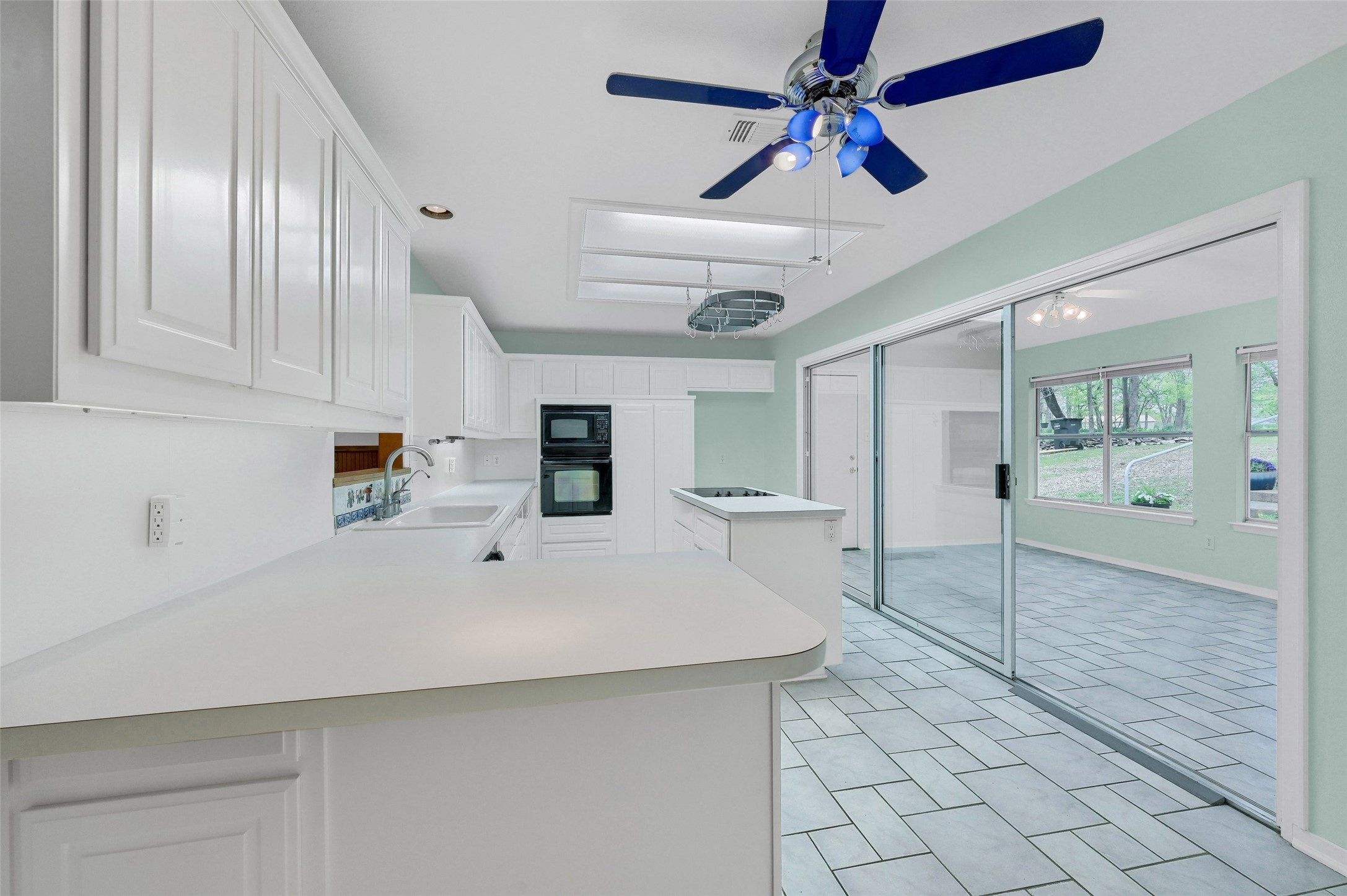 2 Harborview Circle Denison TX 75020