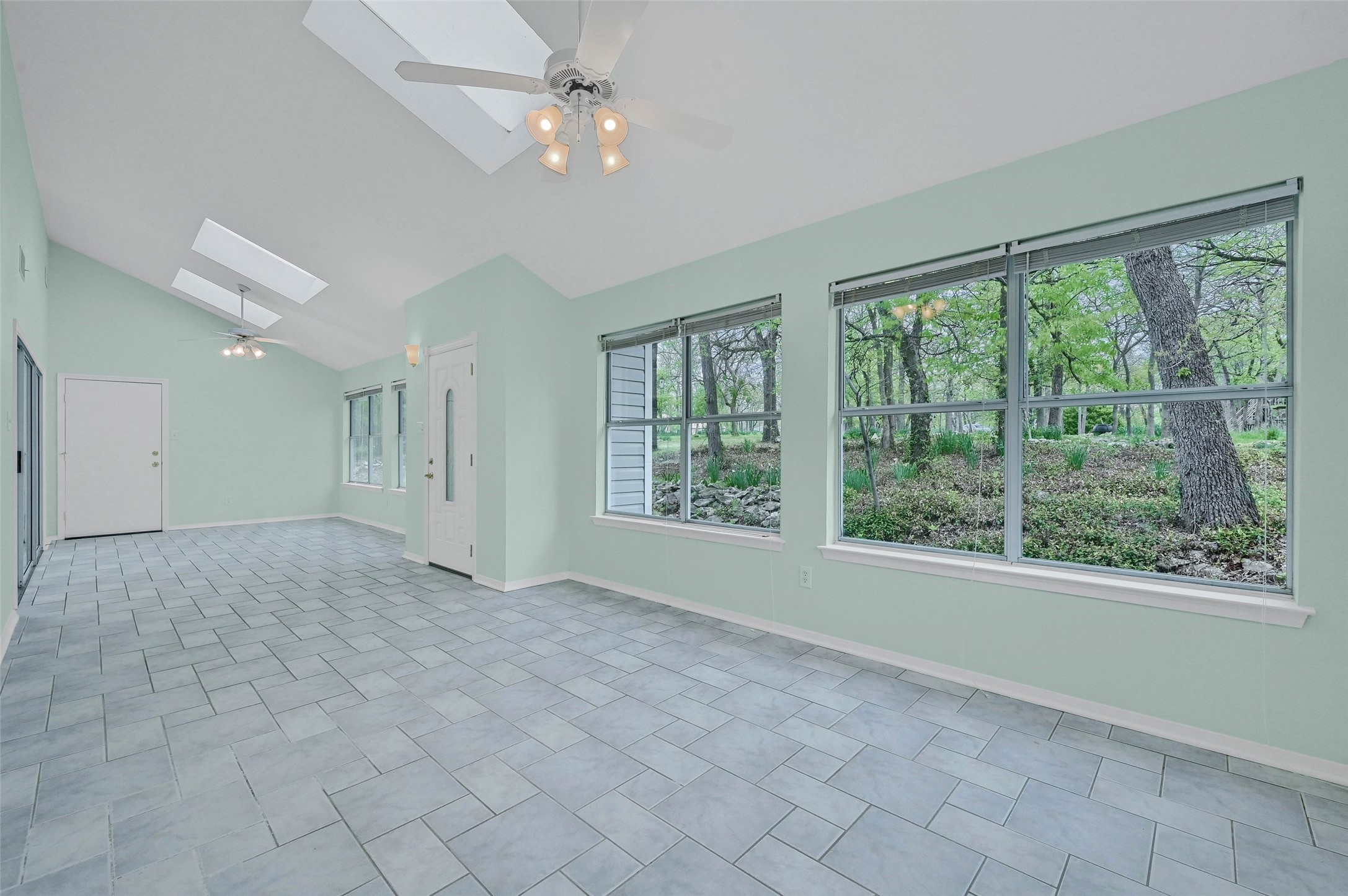 2 Harborview Circle Denison TX 75020