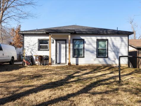 1304 E Mulkey Street Fort Worth TX 76104